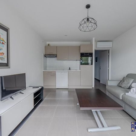 Le Backspin - Appartement Moderne Avec Terrasse سان سيبريان المظهر الخارجي الصورة
