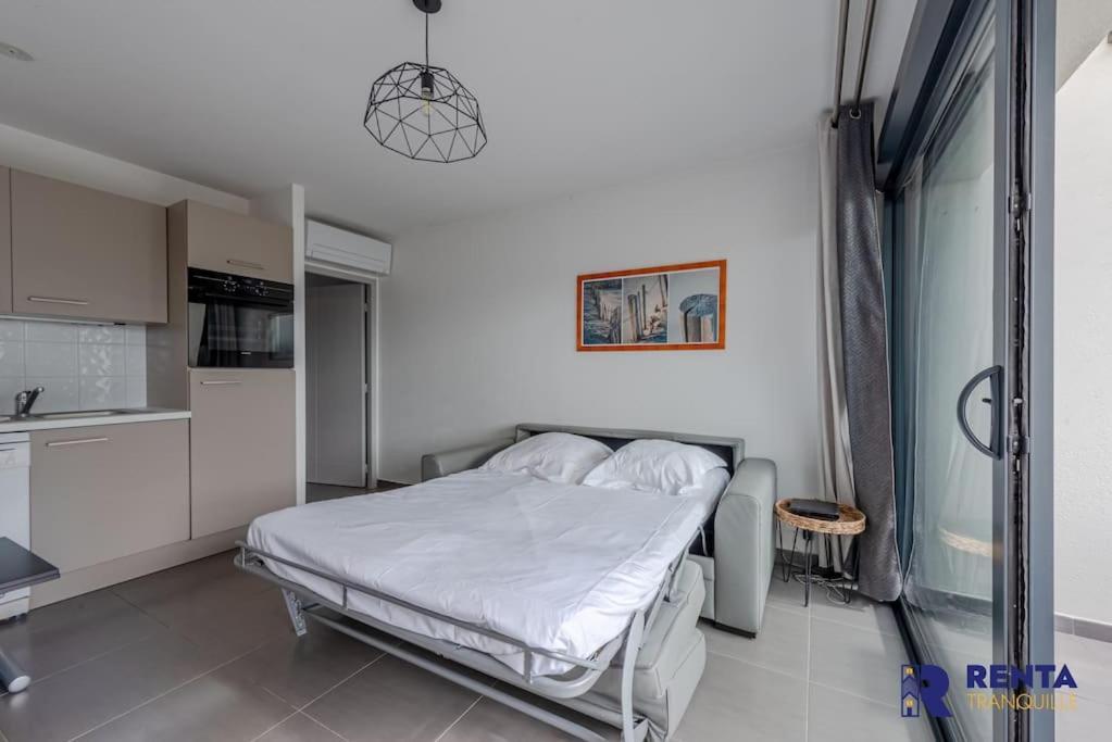 Le Backspin - Appartement Moderne Avec Terrasse سان سيبريان المظهر الخارجي الصورة