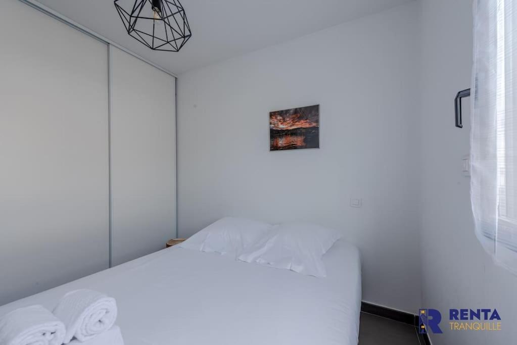 Le Backspin - Appartement Moderne Avec Terrasse سان سيبريان المظهر الخارجي الصورة
